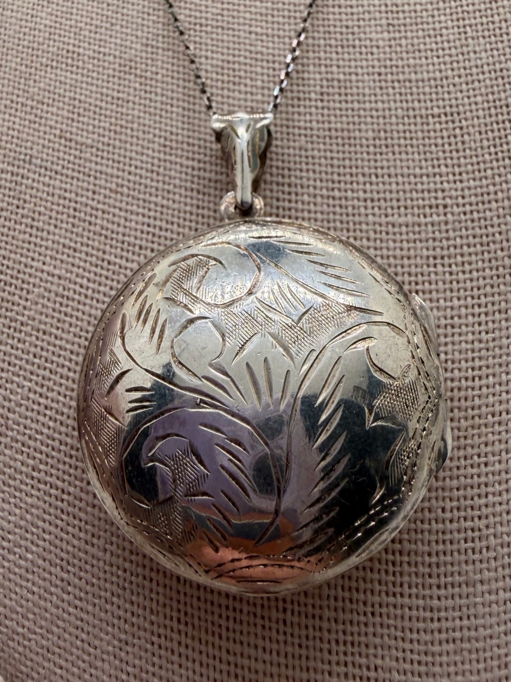 Vintage large circular sterling silver etched locket necklace
